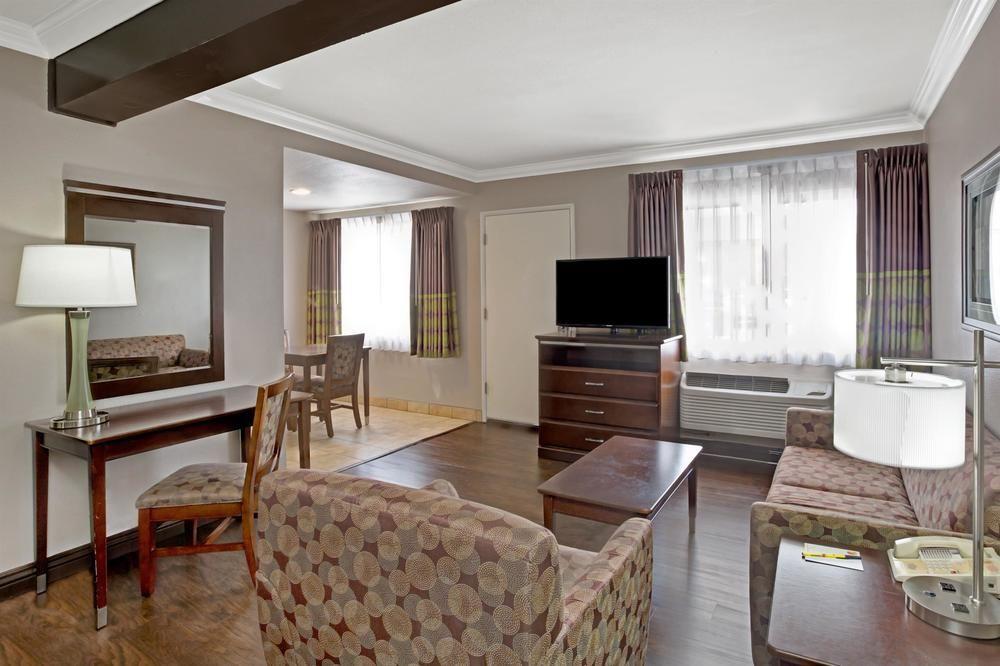 Super 8 By Wyndham Angeles-culver Area Hotel Los Ángeles