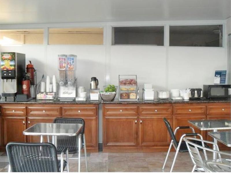 Super 8 By Wyndham Angeles-culver Area Los Ángeles